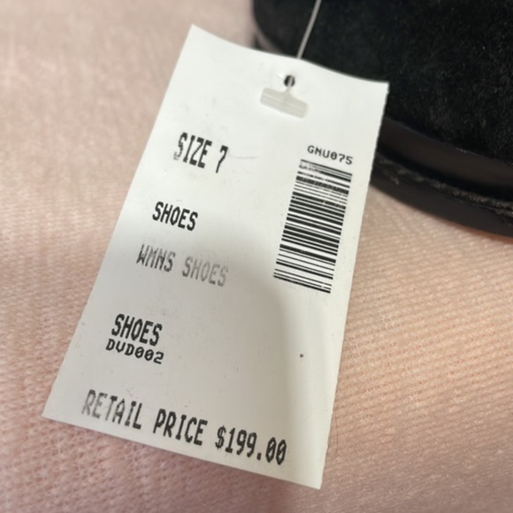 NWT Charles David Black Suede Tassel Fringe Block Heel Pumps Size 7 - Picture 10 of 12